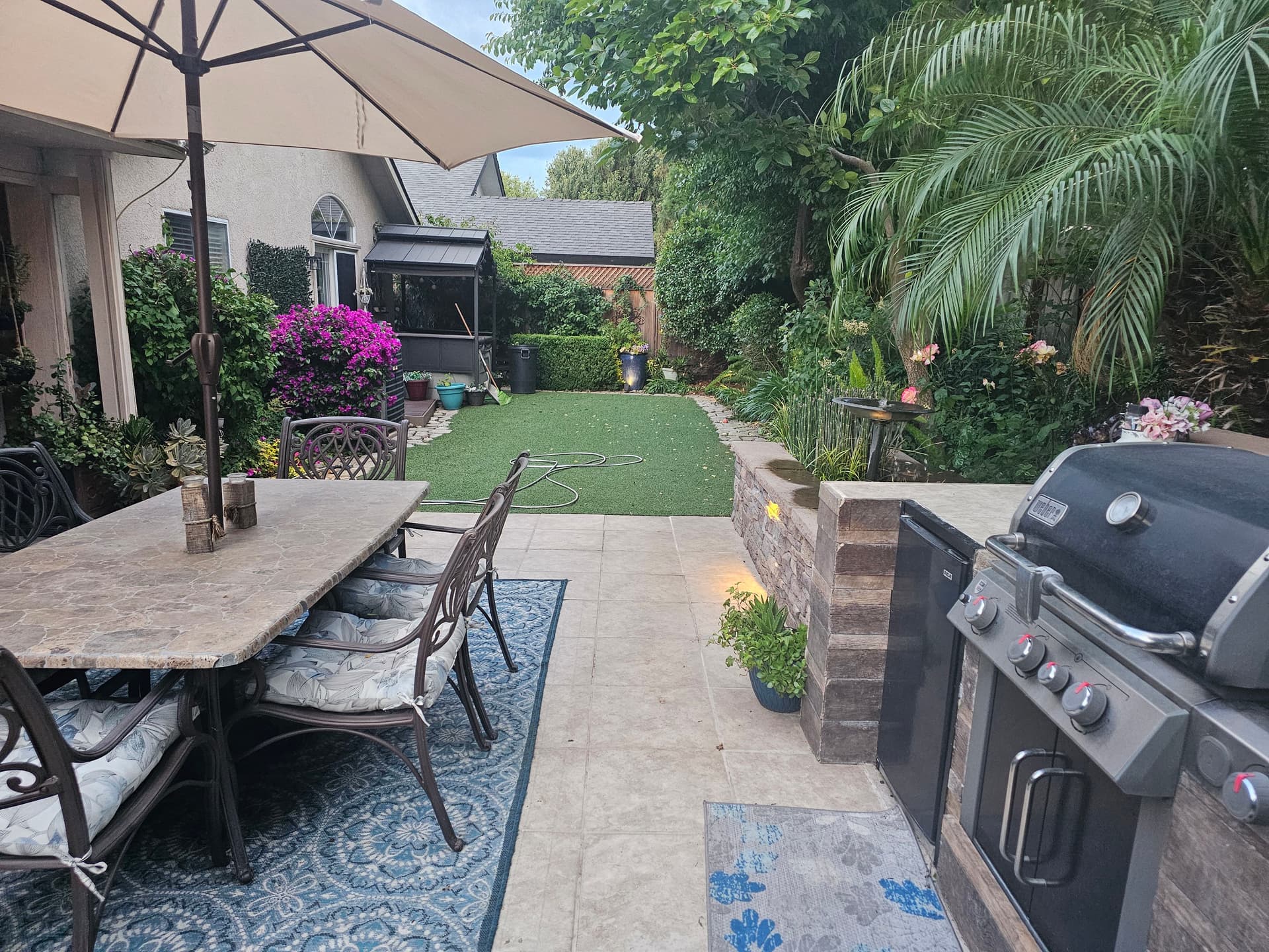 Gallery photos for Backyard Outdoor Living Space With Patio and Outdoor Kitchen in Fresno: Image #3