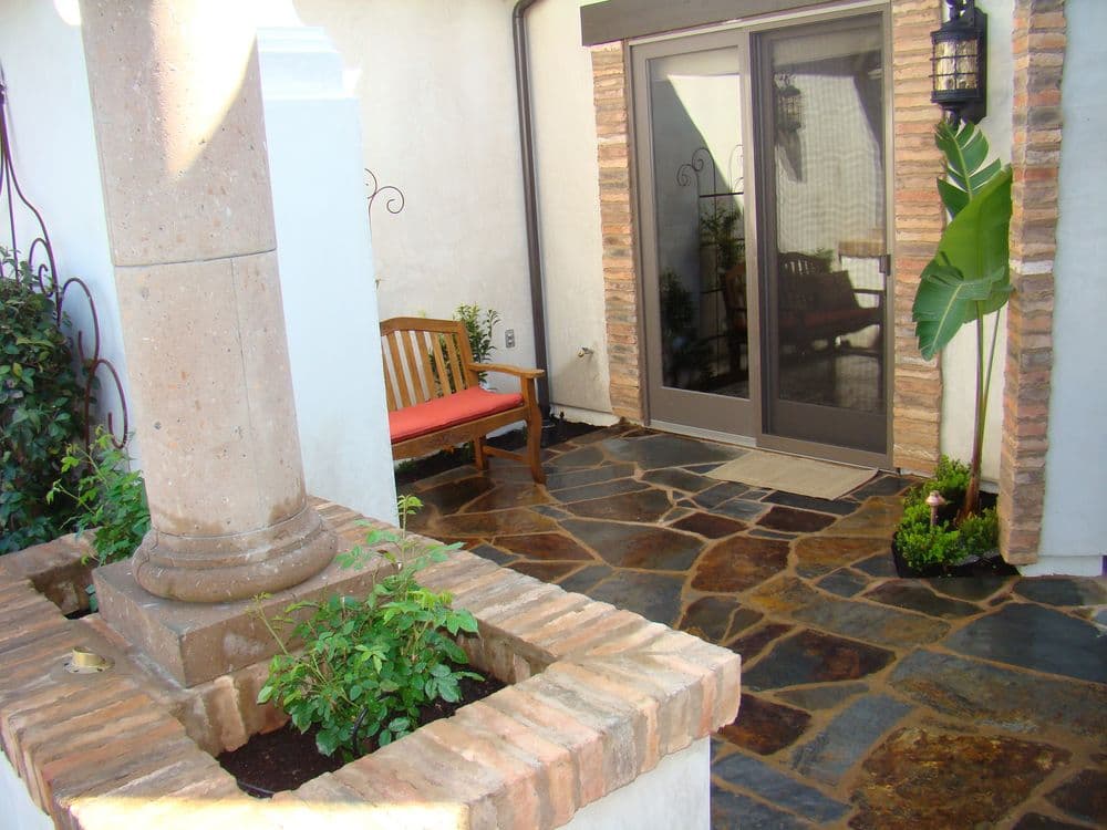 Gallery photos for Smoking Patio: Image #3